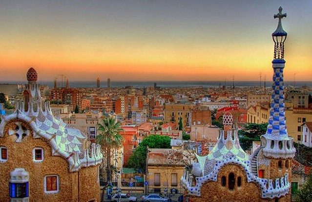 10 Things You Need to Know Before Going to Barcelona