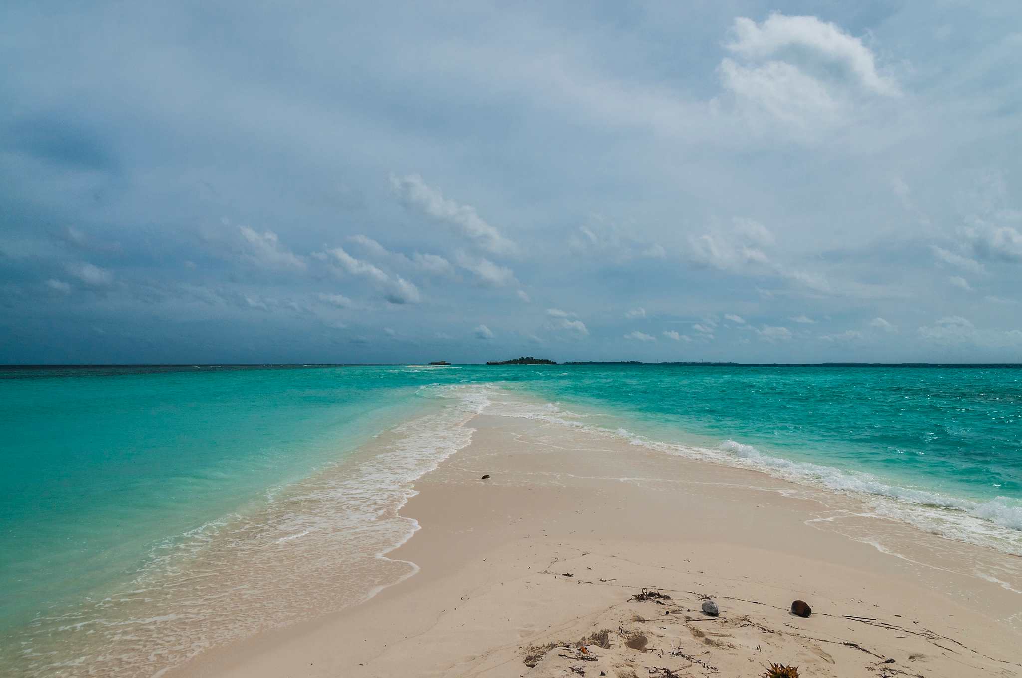 Dhigurah Beach