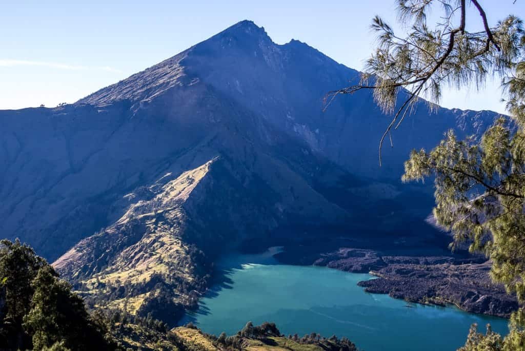 Hiking Mount Rinjani: Complete Guide to Indonesia’s Epic Volcano Trek