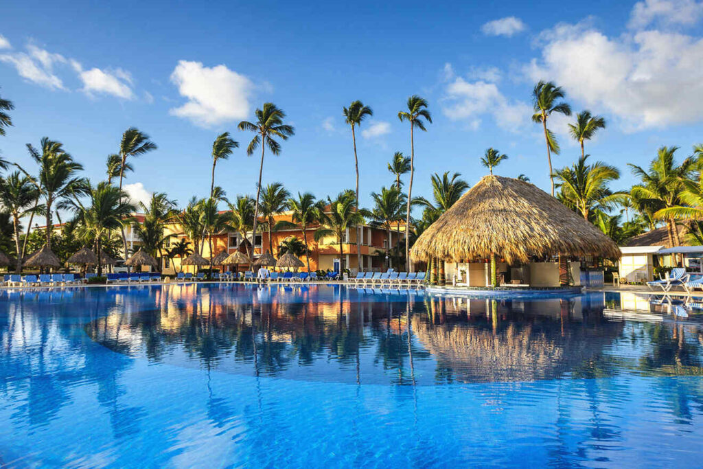 Top 5 Caribbean Resort Destinations Dominating 2025 Summer Travel Scene