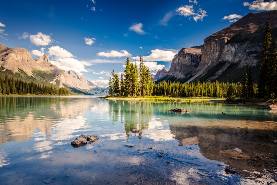 Jasper National Park Complete Travel Guide: Best Hotels, Activities & Tips