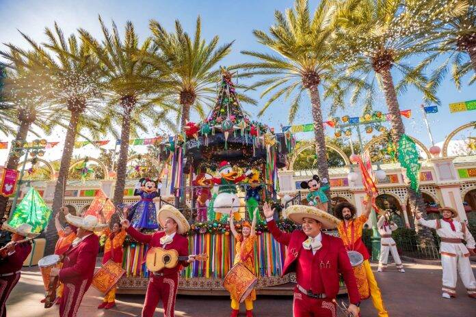 Disneyland Holiday Characters 2025: Meet Santa & Disney Friends at the Happiest Place on Earth