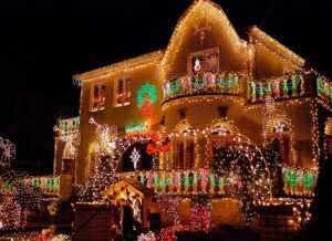 Christmas mansion tours New York