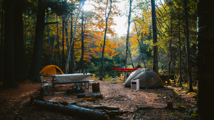 How to Build a DIY Camping Air Conditioner for Your Tent Without Electricity